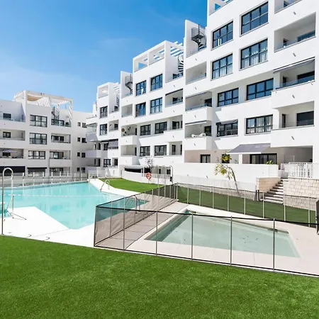 High-end Rooftop Penthouse Near &