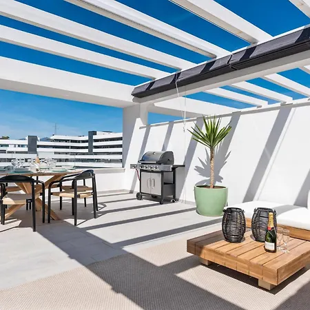 High-end Rooftop Penthouse Near &